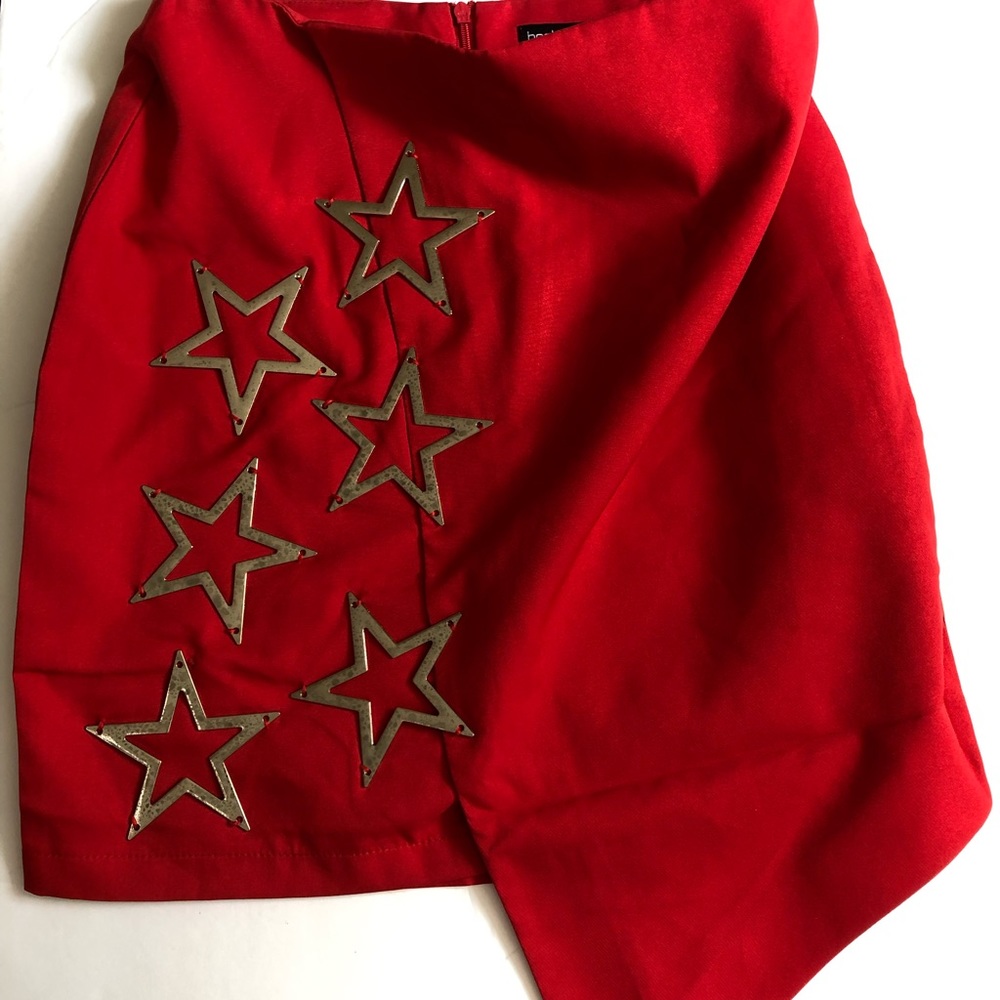 Red A-Line Boohoo Skirt